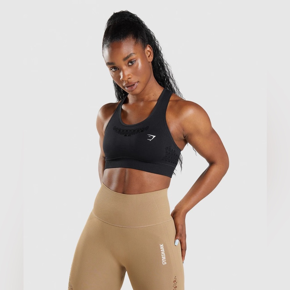 NWOT Gymshark Energy Seamless Sports Bra - Black - Size Medium
